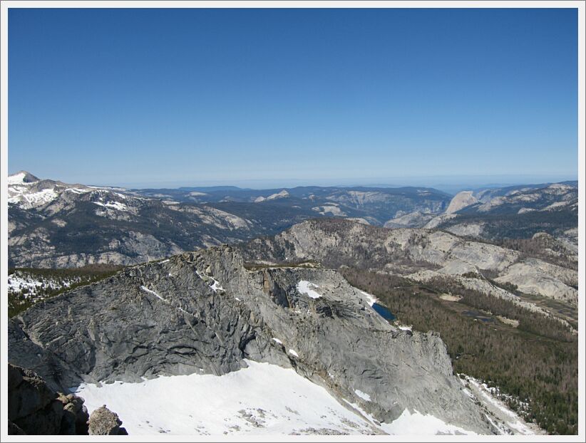 2010-07-02 Vogelsang (20) Mt Starr King and HD